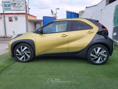 Toyota Aygo TOYOTA AYGO X 1.0 VVT-i 72CV. LOUNGE UNIPRO' Oro usata Bari