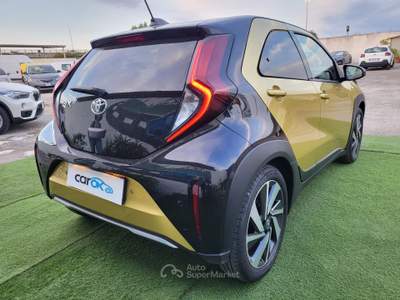 Toyota Aygo TOYOTA AYGO X 1.0 VVT-i 72CV. LOUNGE UNIPRO' Oro usata Bari