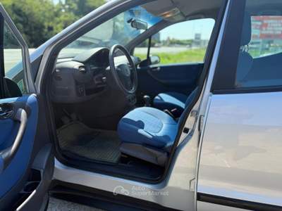 Mercedes-Benz Classe A ADATTA A NEOPATENTATI CONDIZIONI PARI AL NUOVO Grigio usata Ferrara