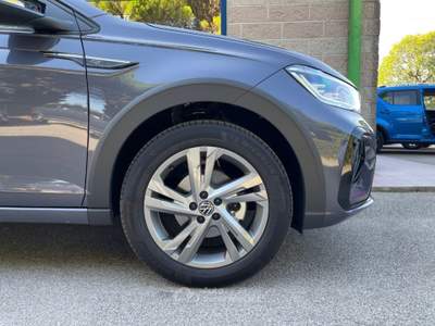 Volkswagen Taigo TSI 110CV R-LINE UNIPROPRIETARIO CERCHI DA 18" Argento usata Venezia