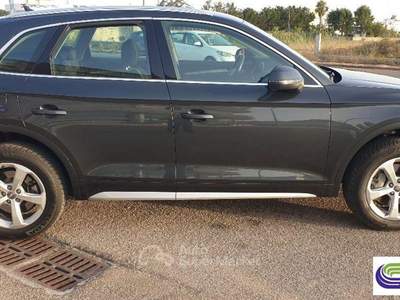 Audi Q5  2.0 TDI 190 CV cl.d. quattro S tr. Grigio usata Poggiardo