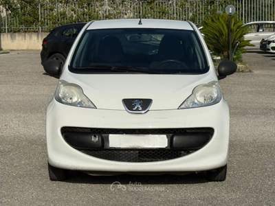 Peugeot 107 1.0 68CV Bianco usata San Salvatore Telesino