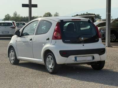 Peugeot 107 1.0 68CV Bianco usata San Salvatore Telesino