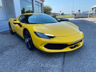 Ferrari 296 GTB Giallo usata Marostica