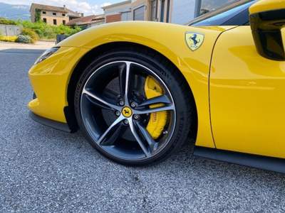 Ferrari 296 GTB Giallo usata Marostica