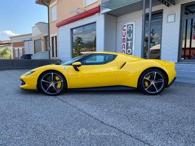 Ferrari 296 GTB Giallo usata Marostica