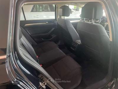 Volkswagen Passat 2.0 TDI DSG Business BlueMotion Tech Nero usata Briga Novarese