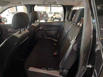Dacia Lodgy 1.5 Blue dCi 8V 115CV 7 posti Comfort Nero usata Briga Novarese