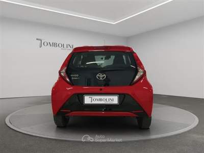 Toyota Aygo 5 Porte 1.0 VVT-i 72cv x-cool Rosso usata Civitanova Marche