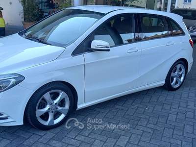 Mercedes-Benz Classe B d Sport plus full optional come nuova!!! GUARDA ! Bianco usata Pavia