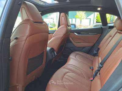 Maserati Levante 3.0 V6 Gransport 350cv auto my20 Grigio usata Pavia