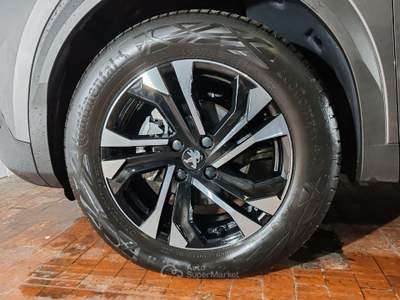 Peugeot 2008 1.2 130cv Allure EAT8 + Navi + Camera Grigio usata Torino