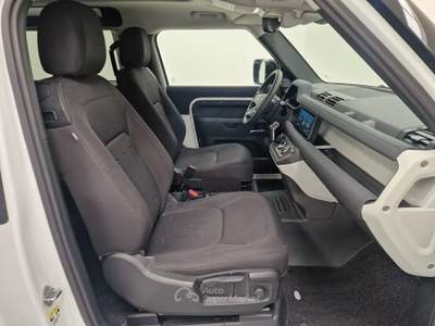 Land Rover Defender 90 3.0D I6 200 CV AWD Auto S Bianco usata Novara