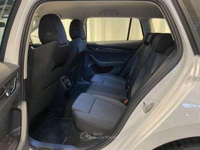 Skoda Octavia 2.0 TDI DSG Executive LED Camera Navi Bianco usata Chiusa
