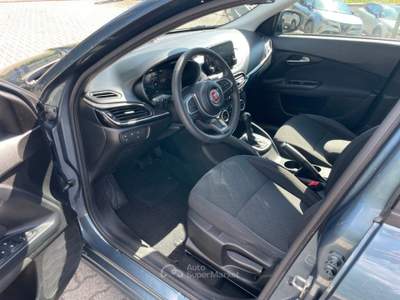 Fiat Tipo 1.5 Hybrid DCT 5 porte City Cross Blu/Azzurro usata Arsago Seprio