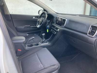 Kia Sportage 1.6 CRDI 136 CV 2WD Mild Hybrid Style Bianco usata Grottammare