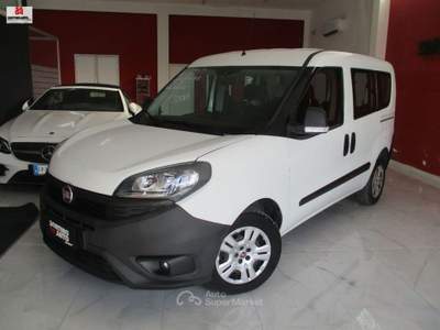 Fiat Doblò cargo combi 1.3 m.jet 16V N1 95CV Bianco usata Vittoria