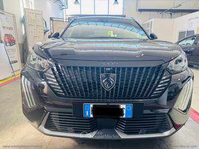 Peugeot 2008 2008 Hybrid 136 e-DCS6 Allure HYBRID Nero usata Venezia