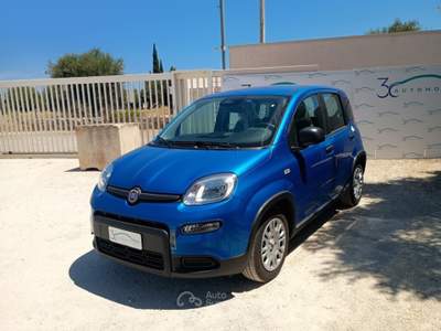 Fiat Panda FireFly 70cv Hybrid Km0 Blu/Azzurro usata Monopoli