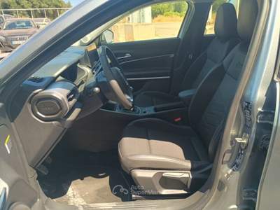 Jeep Avenger 100 CV Summit Grigio usata Monopoli