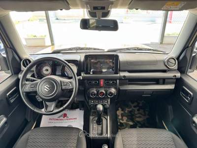 Suzuki Jimny 1.5 AT Top 4wd 4 posti ( Auto/Navi/Xeno/Ridotte) Beige usata Castellaneta