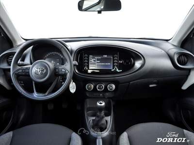 Toyota Aygo X Aygo X 1.0 VVT-i 72 CV 5 porte Active Bianco usata Credaro