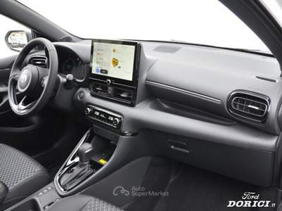 Toyota Yaris Yaris 1.5 130 Hybrid 5 porte Lounge Bianco usata Credaro