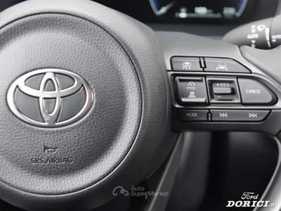 Toyota Yaris Yaris 1.5 130 Hybrid 5 porte Lounge Bianco usata Credaro