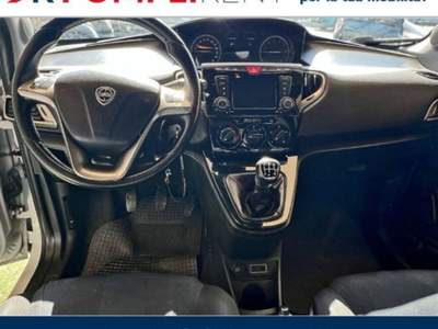 Lancia Ypsilon 1.2 Silver 69cv Bianco usata Pompei