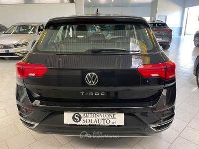 Volkswagen T-Roc SCR 150 CV DSG Business BlueMotion Technology Nero usata Gozzano