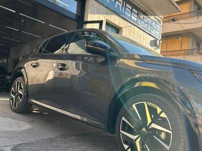 Peugeot 208 TENUTA DA AMATORE,NON FUMATORE,DA VETRINA!!! Grigio usata Cerignola