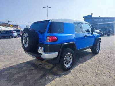 Toyota FJ Cruiser 4.0 V6 A/T GPL 4WD Inseribili usata Montecchio Maggiore