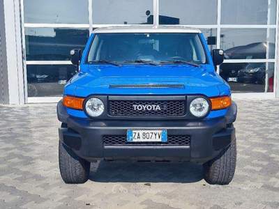 Toyota FJ Cruiser 4.0 V6 A/T GPL 4WD Inseribili usata Montecchio Maggiore