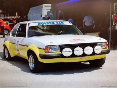 Opel Ascona Ascona 2.0i 4p. CD OPEL ASCONA 2.0 SR GRUPPO 2 RALLY Bianco usata CALDONAZZO