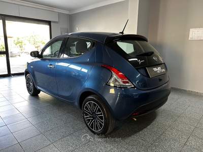 Lancia Ypsilon Ypsilon 1.0 FireFly 5p. S&S Hybrid Oro Blu/Azzurro usata Guglionesi