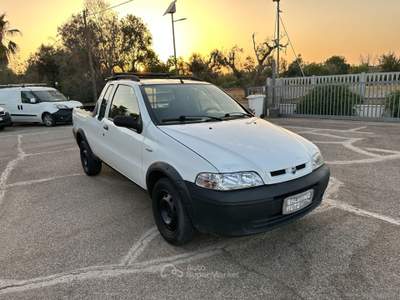 Fiat Strada Strada 1.9 JTD Pick-up Cabina Lunga Bianco usata San Michele Salentino