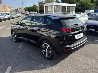 Peugeot 3008 Hybrid 225 e-EAT8 Active Pack Nero usata Roma