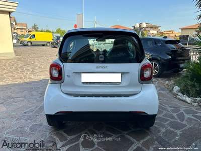 Smart ForTwo 70 1.0 Passion Bianco usata GENZANO DI ROMA