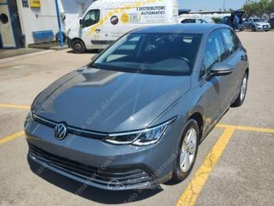 Volkswagen Golf 2.0 TDI SCR Life Grigio usata Lucugnano