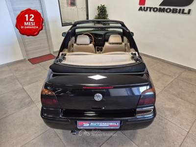 Volkswagen Golf Cabriolet 1.6 cat Karmann Nero usata Casalgrande