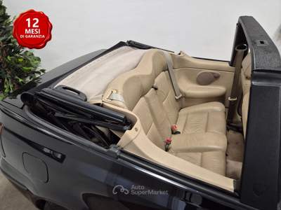 Volkswagen Golf Cabriolet 1.6 cat Karmann Nero usata Casalgrande