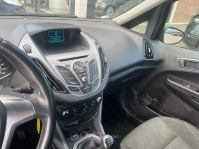 Ford B-Max Titanium Nero usata Casalgrande