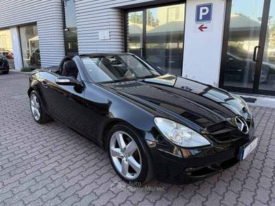 Mercedes-Benz SLK Roadster cabrio AUTOMATICA PELLE CERCHI LEGA 17'' Nero usata Monza