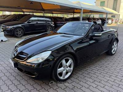 Mercedes-Benz SLK Roadster cabrio AUTOMATICA PELLE CERCHI LEGA 17'' Nero usata Monza
