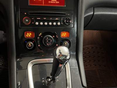 Peugeot 5008 1.6 HDI - CAMBIO AUTOMATICO - 7 POSTI - 112 CV Grigio usata Varese
