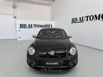 Volkswagen Maggiolino Maggiolino 1.2 tsi Design 105cv usata Ciserano