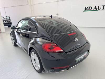 Volkswagen Maggiolino Maggiolino 1.2 tsi Design 105cv usata Ciserano