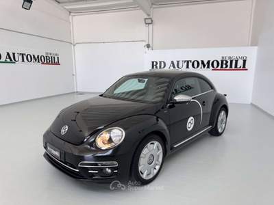 Volkswagen Maggiolino Maggiolino 1.2 tsi Design 105cv usata Ciserano