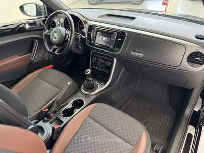 Volkswagen Maggiolino Maggiolino 1.2 tsi Design 105cv usata Ciserano