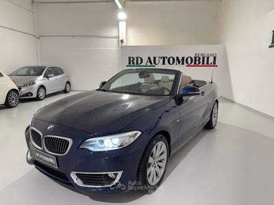 BMW Serie 2 220d 220 220d Cabrio Luxury AVENTE 64.000 KM Blu/Azzurro usata Ciserano